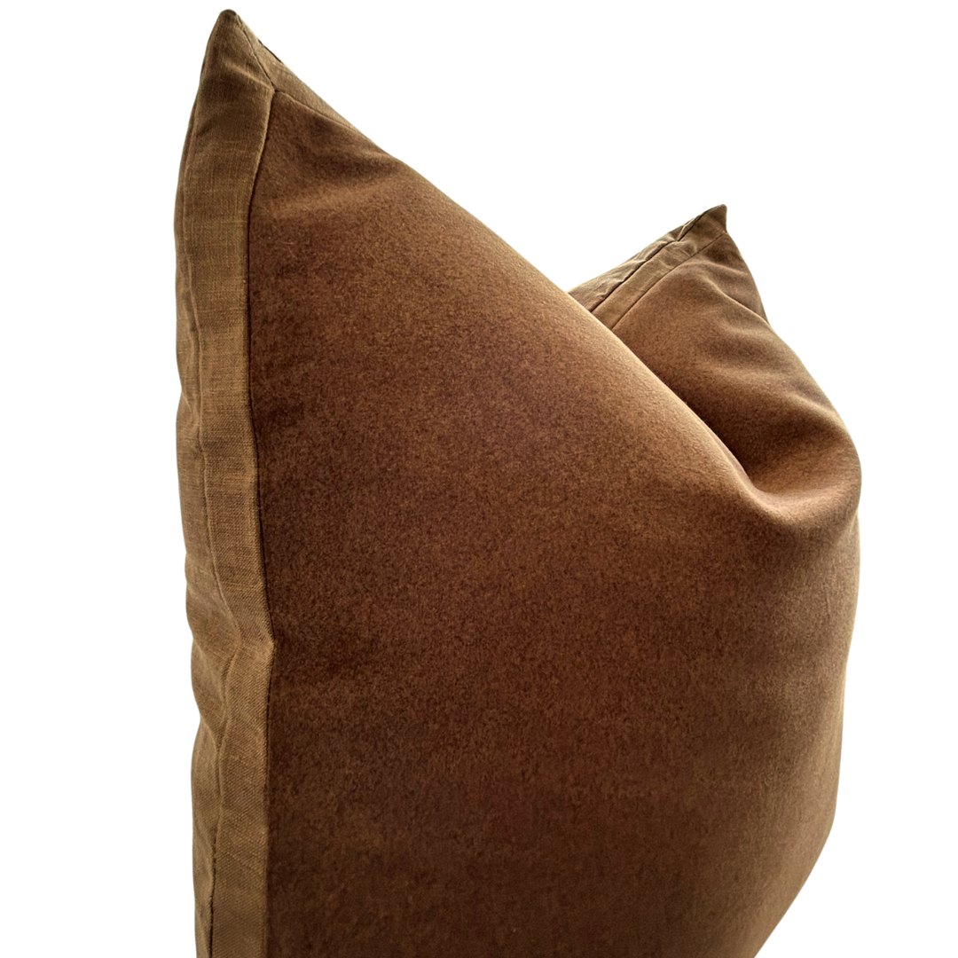 Ginger Pillow - 20" x 20"